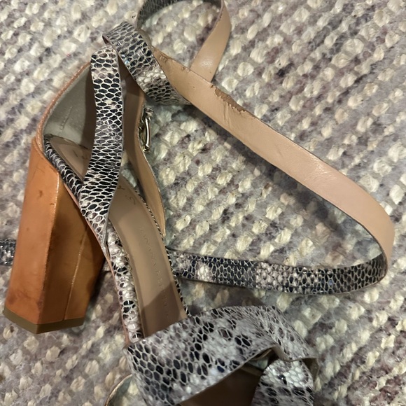 Banana Republic 7.5 Snake Wrap Heel - Picture 9 of 9